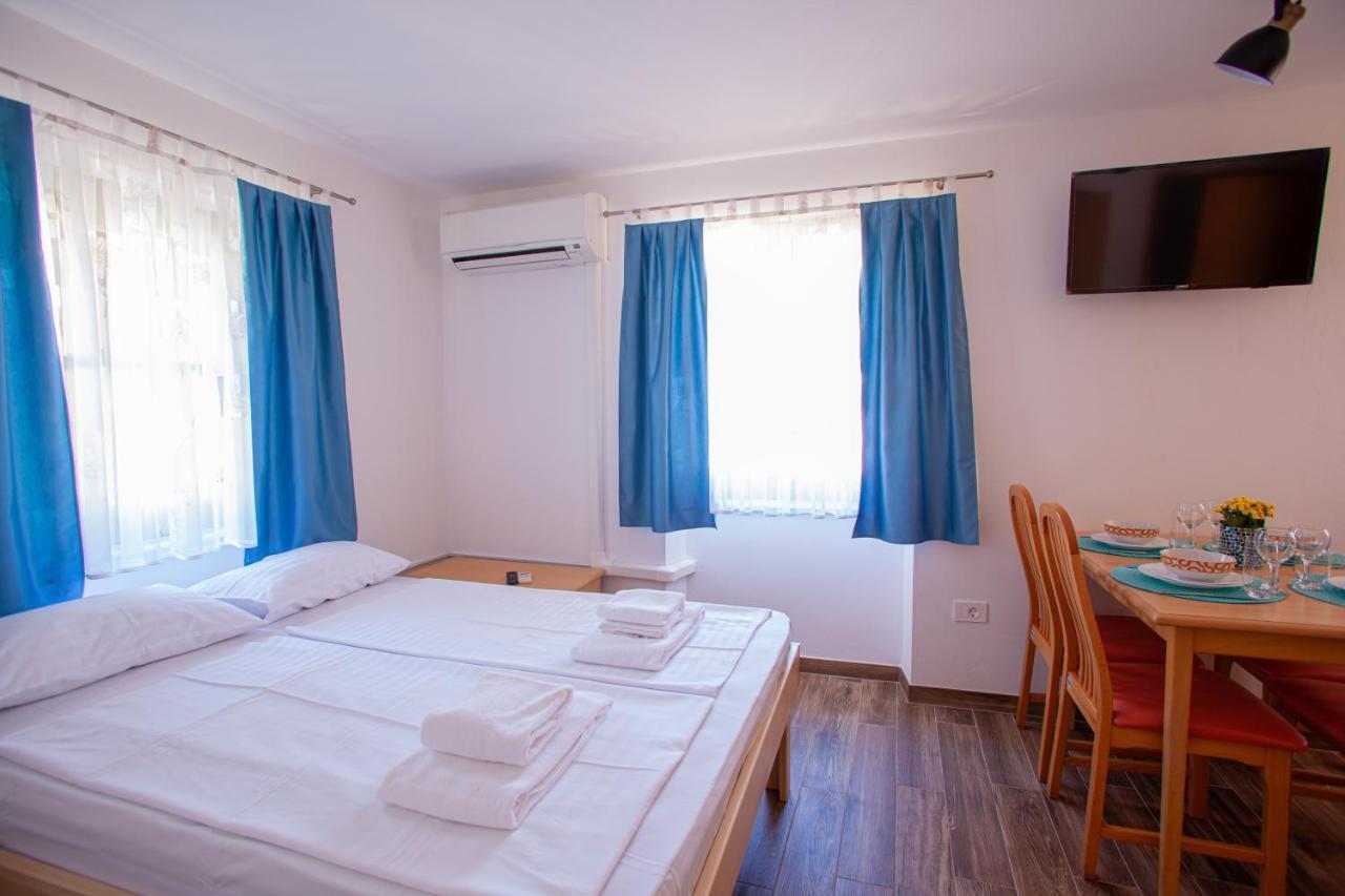 Arcobaleno Apartments Πιράν Εξωτερικό φωτογραφία