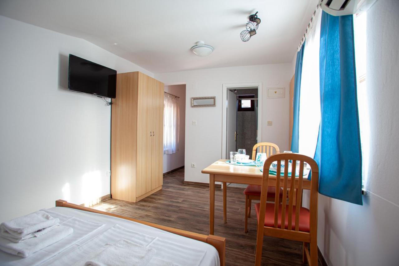 Arcobaleno Apartments Πιράν Εξωτερικό φωτογραφία
